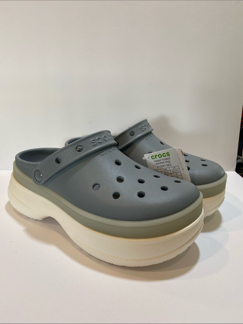 NWT CROCS Unisex Classic Gray Frosted Stacked Clog